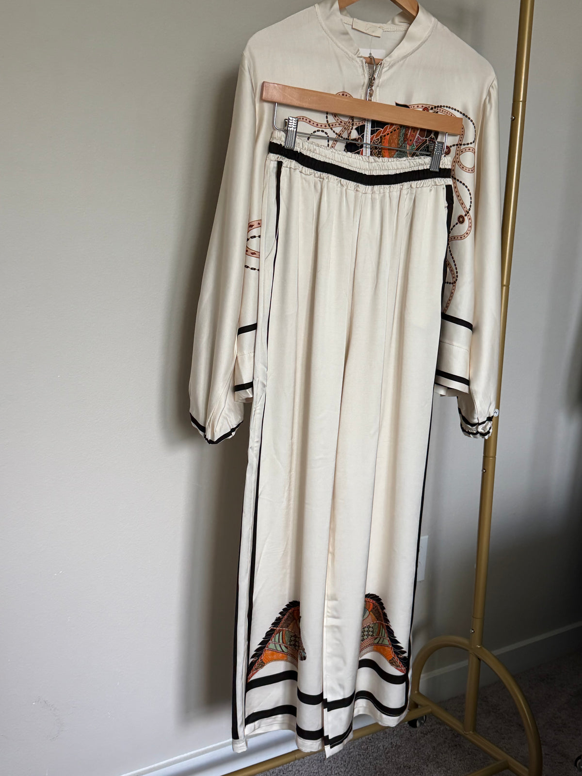 Made in Italy 100% Viscose Horse Print Jacket & Pants Set